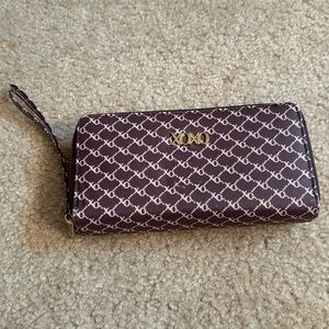 XOXO - Large Brown Wallet